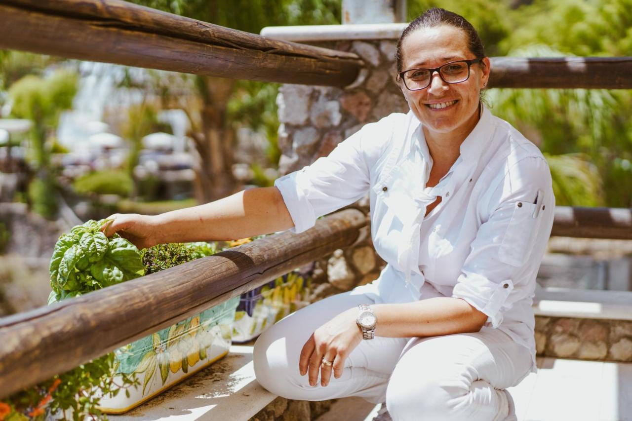 Hotel Ferdinando Beach & Thermal Spa Sant'Angelo  エクステリア 写真