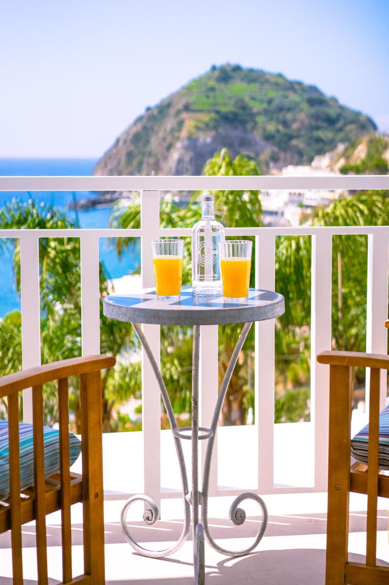 Hotel Ferdinando Beach & Thermal Spa Sant'Angelo  エクステリア 写真