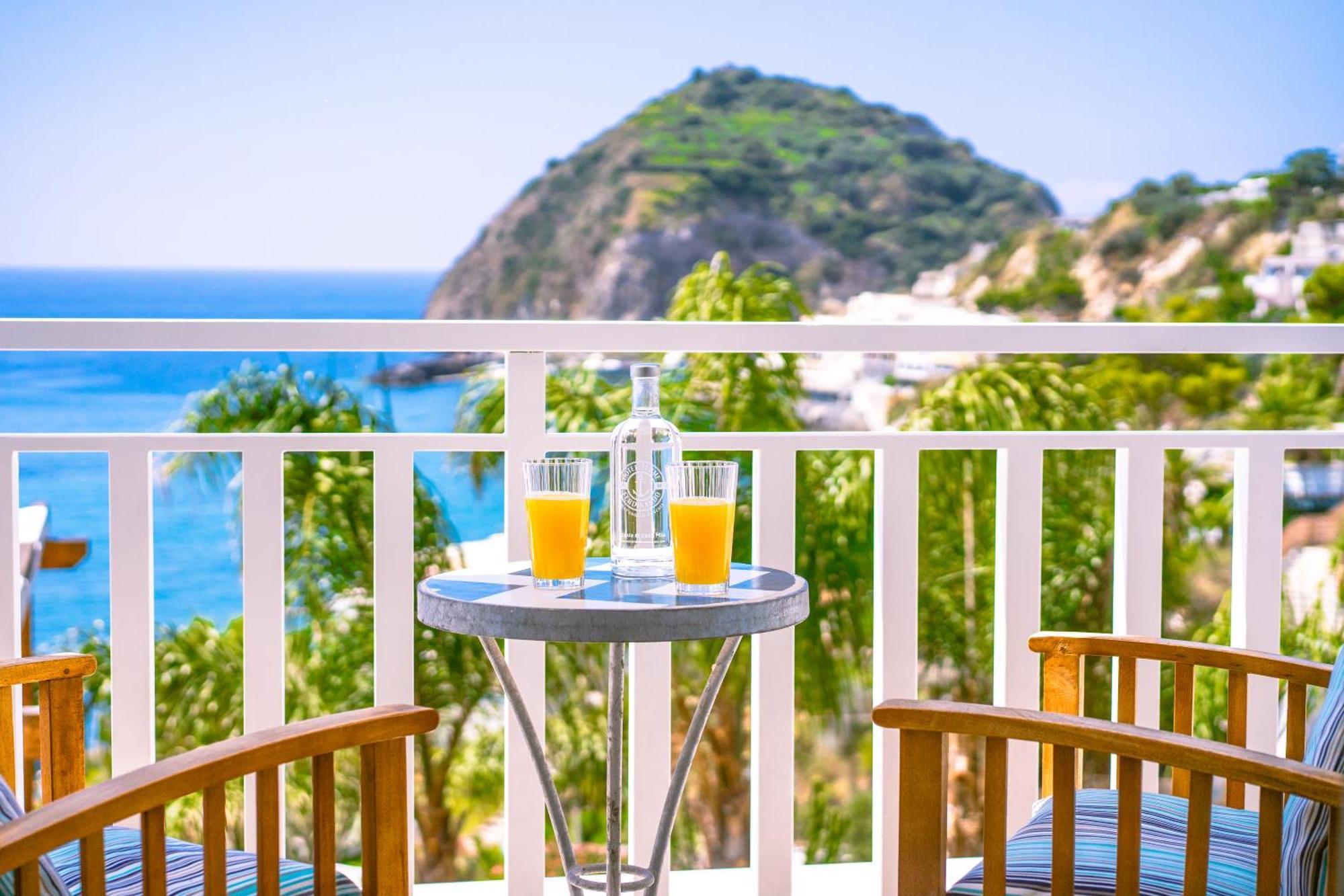 Hotel Ferdinando Beach & Thermal Spa Sant'Angelo  エクステリア 写真
